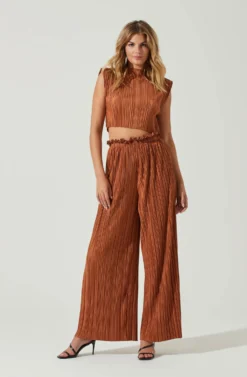 Cruise Pleated Wide Leg Pants