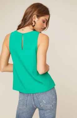 Berlin Tank Top -Larana Style Shop ACT15253 EMERALD GREEN 3 2 A be4d96fd 9161 4647 8d66 25128a83272a scaled
