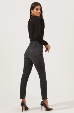 Beckinsale Draped Long Sleeve Bodysuit -Larana Style Shop ACT16782 BLACK 4 scaled