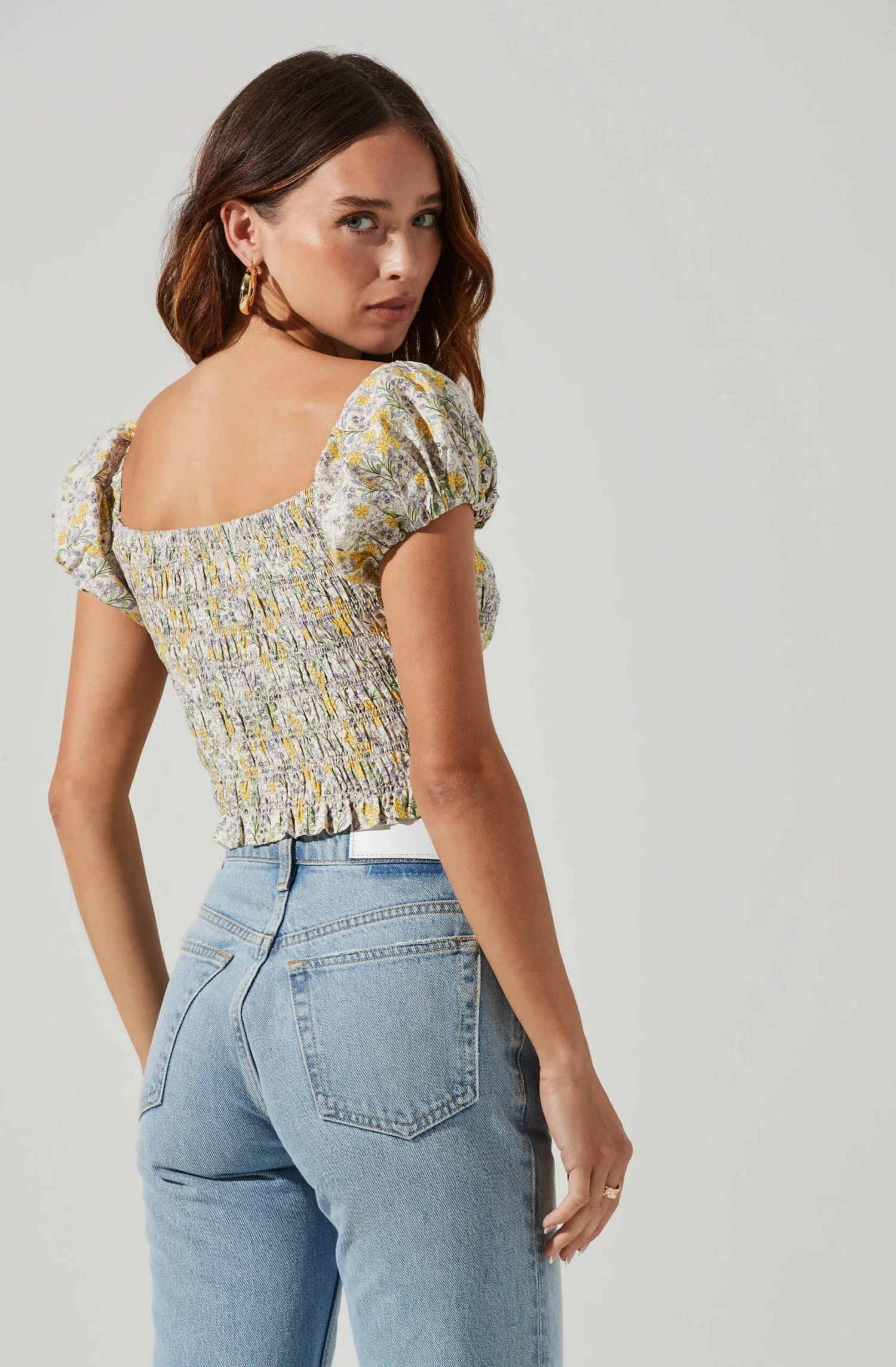 Jemma Floral Smocked Puff Sleeve Top 4 Jemma Floral Smocked Puff Sleeve Top - Image 4