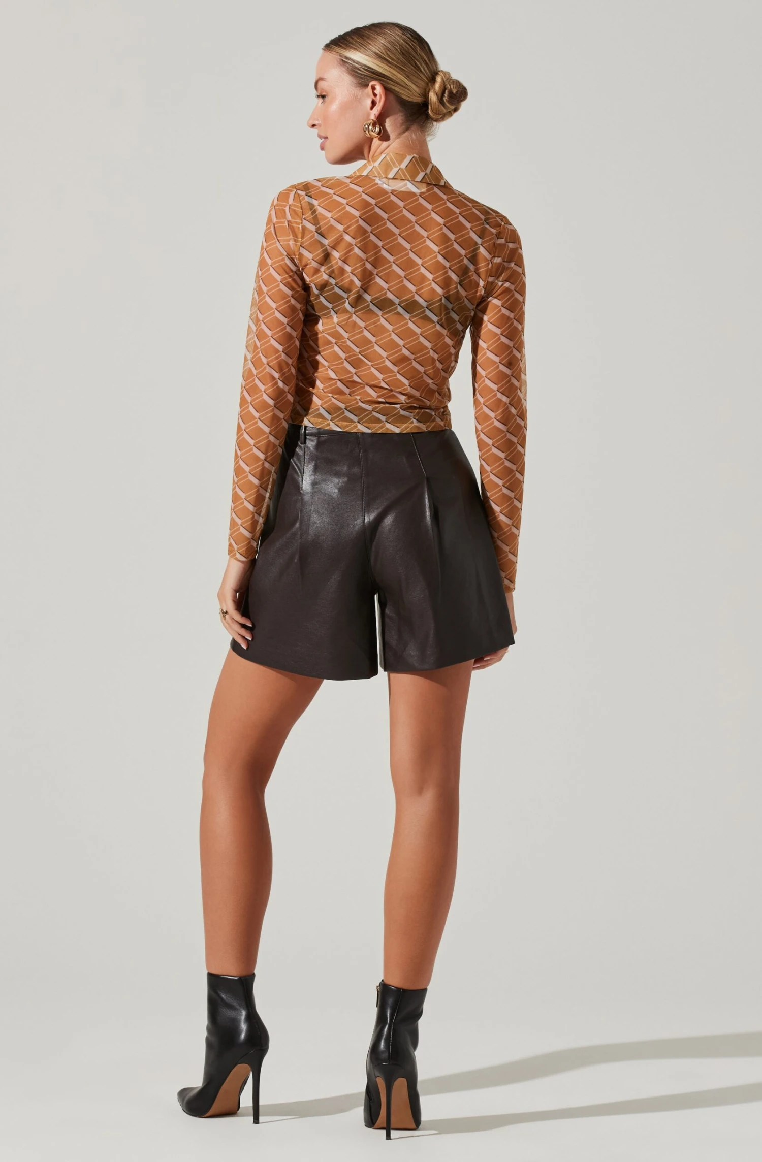 Wilma Faux Leather Shorts 6 Wilma Faux Leather Shorts - Image 6