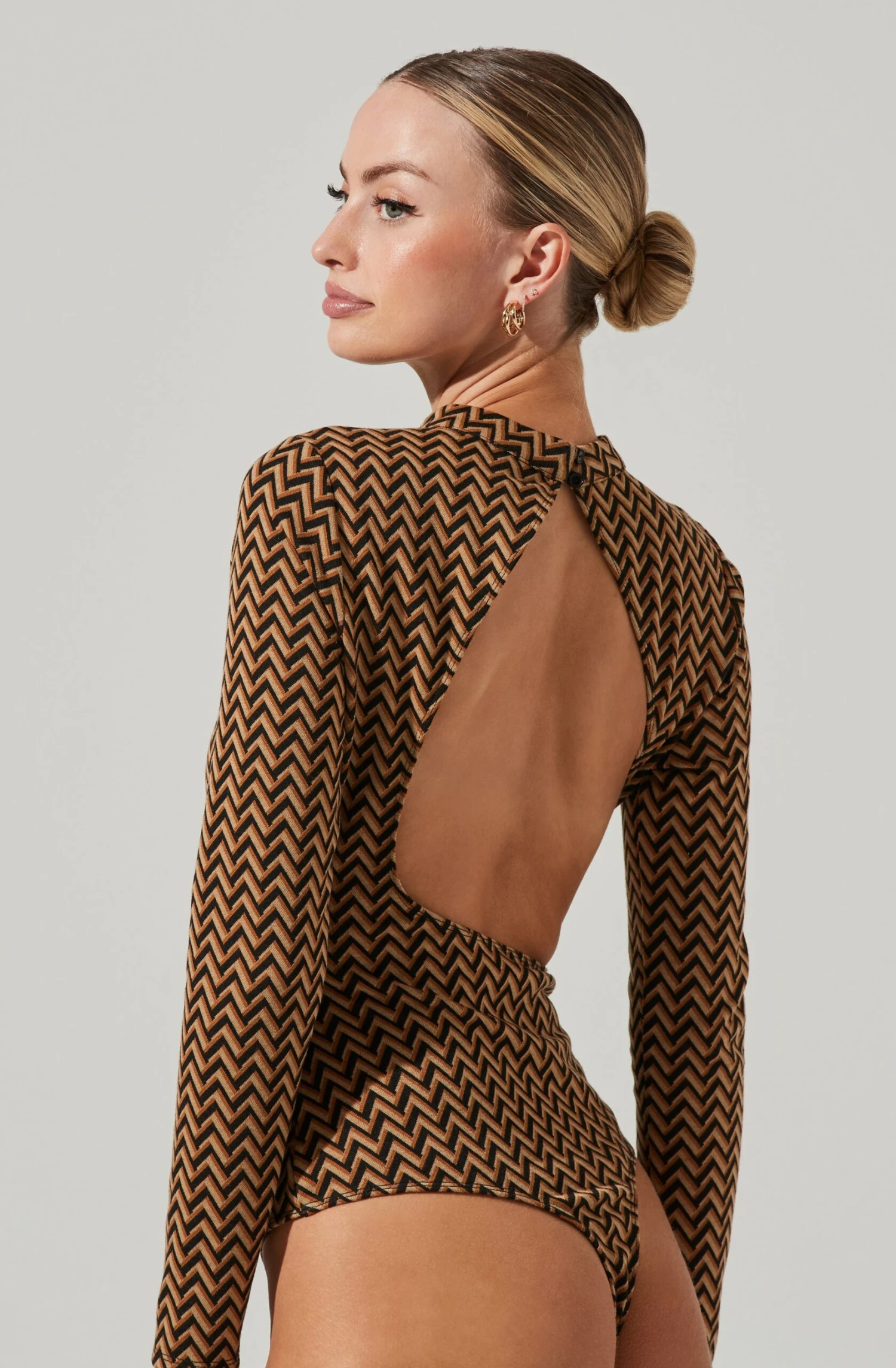 Capree Chevron Open Back Long Sleeve Bodysuit 6 Capree Chevron Open Back Long Sleeve Bodysuit - Image 6