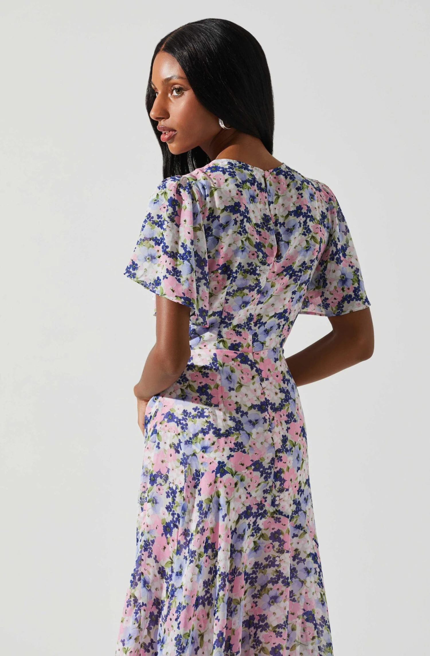 Flutter Sleeve Asymmetrical Floral Maxi Dress 5 Flutter Sleeve Asymmetrical Floral Maxi Dress - Image 5