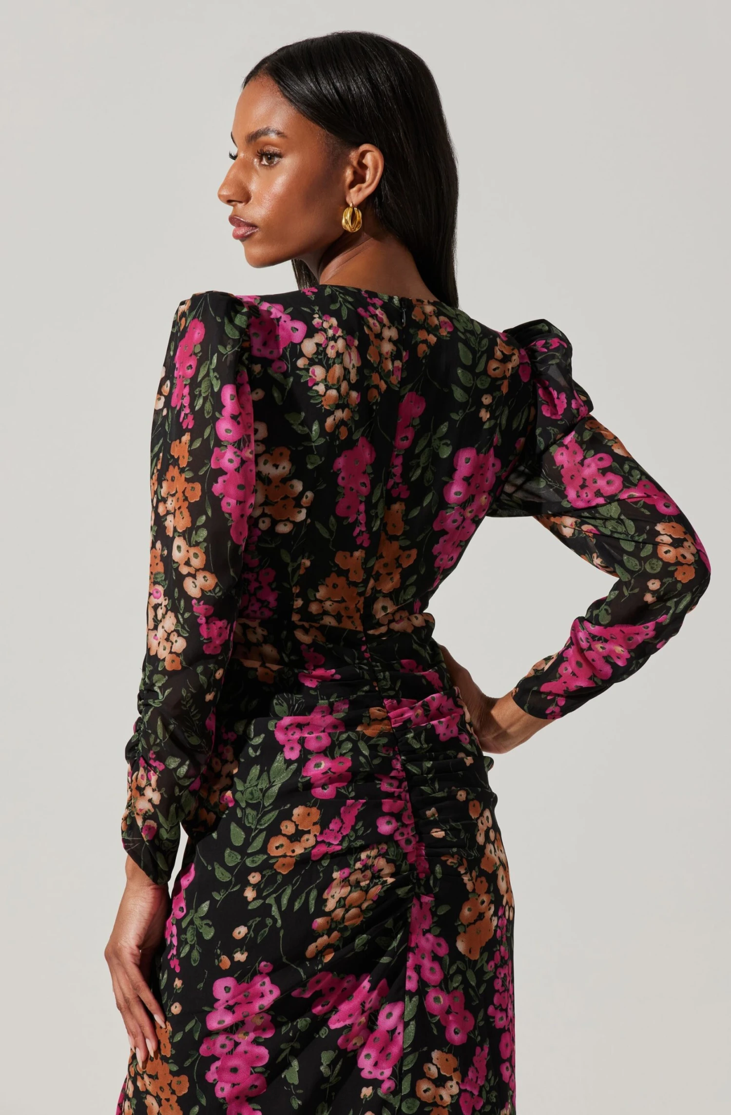 Floral Plunge Ruched Long Sleeve Midi Dress 5 Floral Plunge Ruched Long Sleeve Midi Dress - Image 5