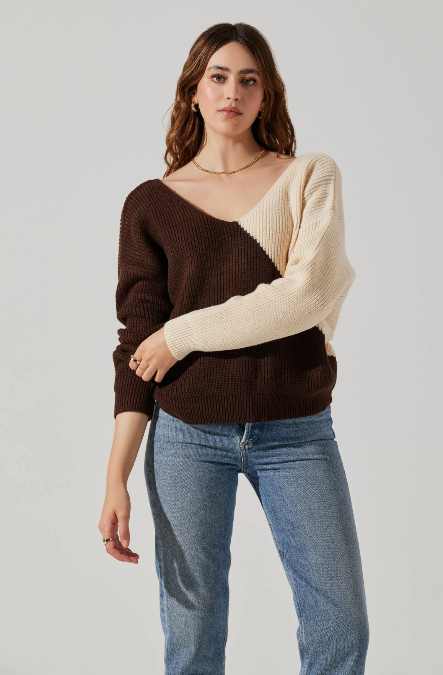 Two Toned Twist Back Sweater 6 Two Toned Twist Back Sweater - Image 6