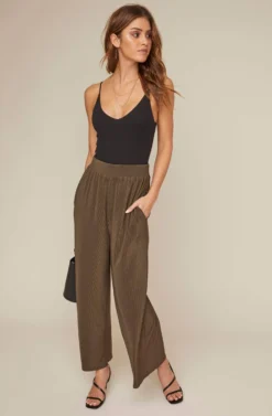 Pleated Wide Leg Pant -Larana Style Shop AP7071 OLIVE 5A scaled