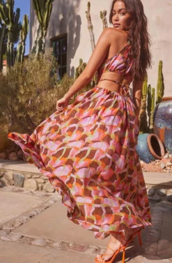 Sivana Halter Neck Geo Print Maxi Dress 9 Sivana Halter Neck Geo Print Maxi Dress -Larana Style Shop ASTR SUMMER23 0035 scaled