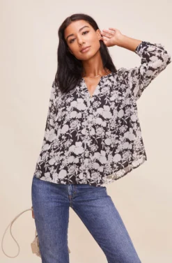 Bermuda Top -Larana Style Shop AT16262 BLACKCREAMFLORAL 3 scaled