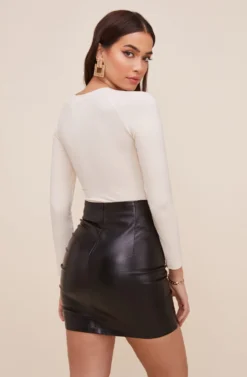 Vivica Asymmetrical Bodysuit -Larana Style Shop AT16618 ECRU 5 scaled