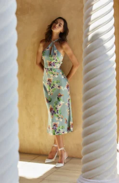 Sandrine Floral Halter Midi Dress 21 Sandrine Floral Halter Midi Dress -Larana Style Shop LeniAliStudios ASTR WhitsundaysLENIALISTUDIOS 20220329 ASTR WALLCANDY 11 4221 84ddb4f5 5543 4429 b1c0 7a930a195cb4 scaled